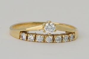 2547 - Elegante 18krt geel-gouden & 0.30ct Diamanten dames-ring kopen? Bied vanaf 210!