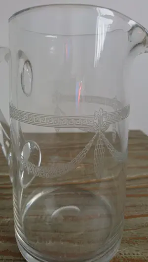 Niet of onleesbaar gesigneerd - Geguillocheerde waterkan met 6 art-deco portglazen kopen? Bied vanaf 1!