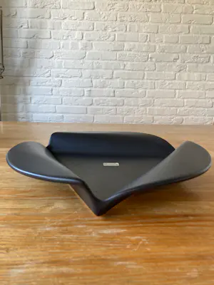 Jeroen Bechtold - Elegante design schaal van Jeroen Bechtold – sculpturaal , jaren 80ig kopen? Bied vanaf 75!