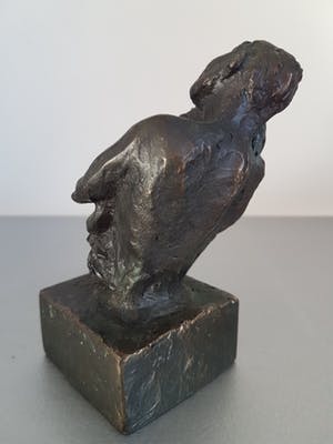Astrid Veldhuyzen-Koppen - Beeld / Sculptuur " Omarming " kopen? Bied vanaf 60!