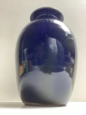 Niet of onleesbaar gesigneerd - Blauw geglazuurde keramiek vaas kopen? Bied vanaf 1!