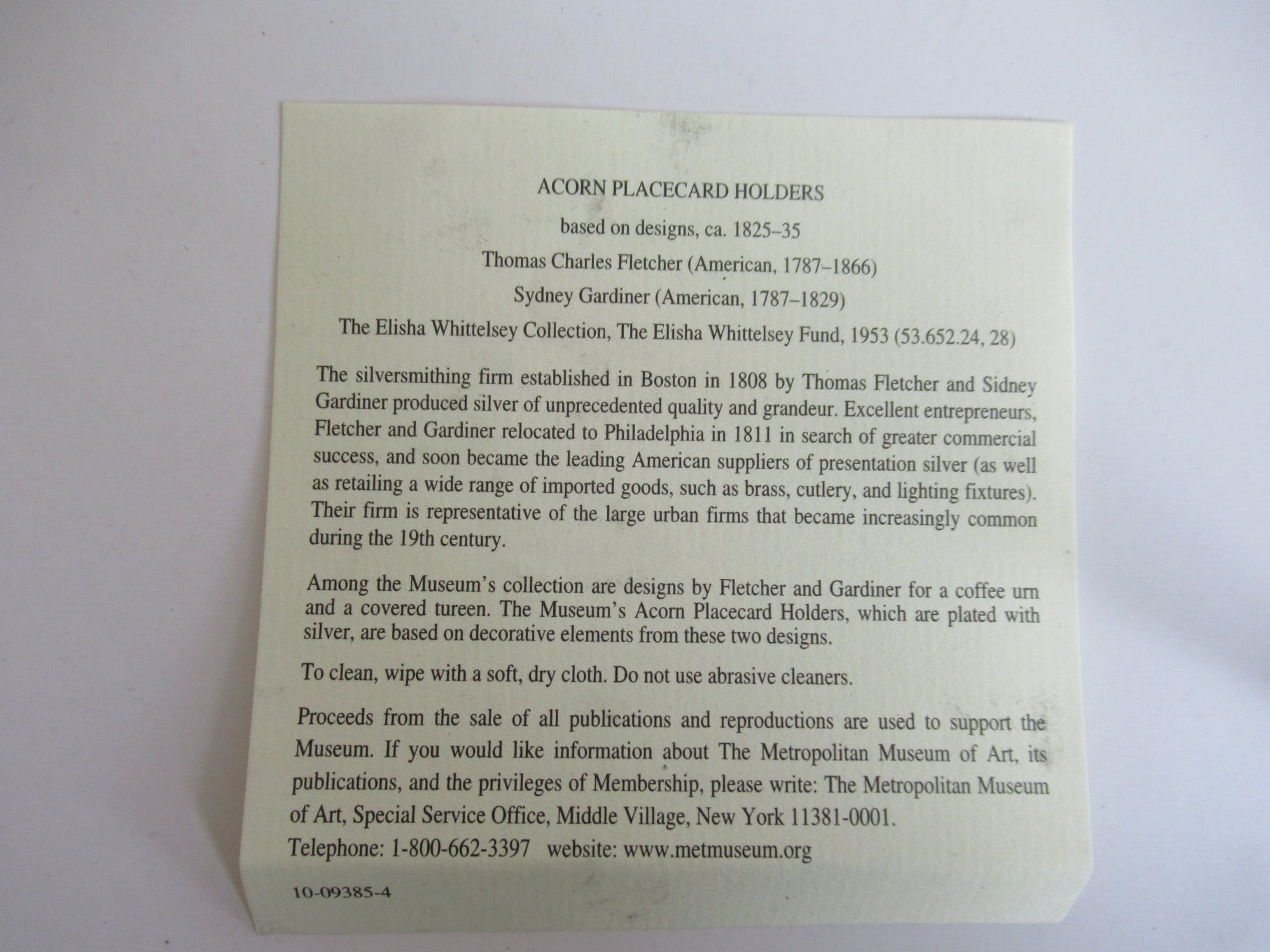 Niet of onleesbaar gesigneerd - 4 klassieke verzilverde tafel kaarthouders kopen? Bied vanaf 1!