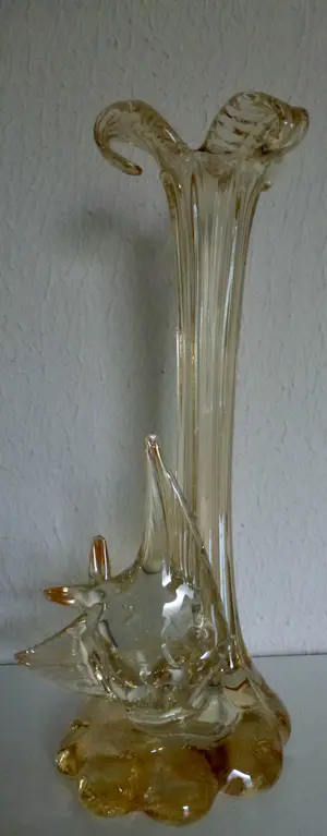 Niet of onleesbaar gesigneerd - Murano Glas - Pair of transparent Vases with Fish (Soliflore) - Glas kopen? Bied vanaf 1!