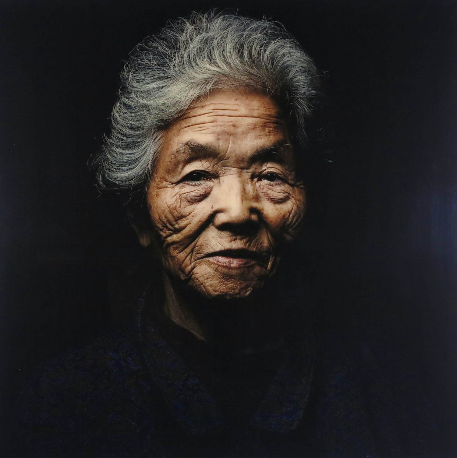 Buy Denis Rouvre - C-print / dibond (liquid gloss), Tsunami/Sachiko Adachi uit de serie 'Low Tide'? Bid from 350!