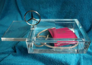 Ted Noten - Dutch Fashion Award 2009 , ‘Icon Homme’ - Mercedes-Benz kopen? Bied vanaf 350!