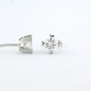18k gouden solitair oorknoppen met briljant geslepen diamant 0.24ct F/G - VS/SI kopen? Bied vanaf 350!