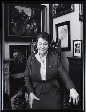 Paul Huf - Lot van twee foto's, Portretten van Magda Janssens en Jacqueline Sandberg kopen? Bied vanaf 1!