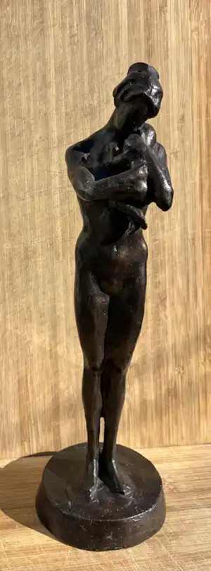 Kees Verkade - "aan het hart" bronzen beeld, moeder kind. verkauft für € 1500!