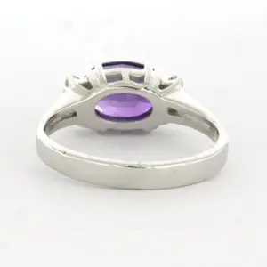 14k gouden ring bezet met amethist en single cut geslepen diamant tot. 0.03ct kopen? Bied vanaf 410!