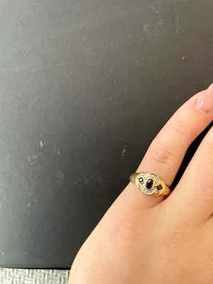 18kt gouden diamanten ring+ saffier, maat 53/16,75, 2,85 gr verkocht voor € 140!