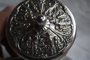 Niet of onleesbaar gesigneerd - verzilverd kopen? Bied vanaf 1!