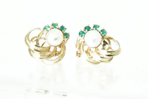 21 -  Magnifiek paar 18 Krt gouden vintage "fifties" oorsieraden met parel kopen? Bied vanaf 230!