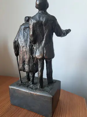 Karel Gomes - Oud echtpaar kopen? Bied vanaf 395!