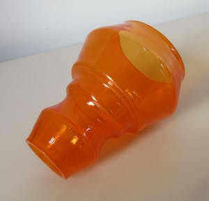 Niet of onleesbaar gesigneerd - Blauwe en oranje Space Age glazen lampenkapjes kopen? Bied vanaf 1!