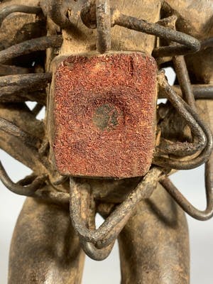 Bakongo - 210154 - Old Tribal used African Bakongo magic protection nail statue - Congo. kopen? Bied vanaf 1!