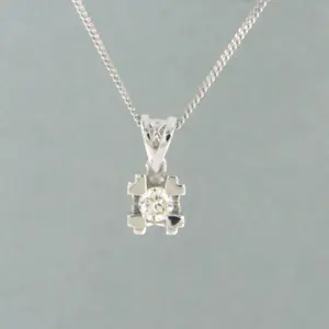 14k wit gouden collier met solitair hanger met diamant 0.12 ct - 45 cm lang kopen? Bied vanaf 220!