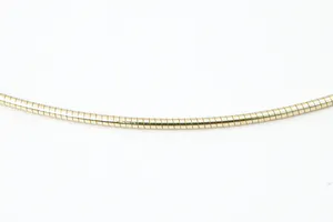 Stijlvolle 18 karaats geel-gouden flexibele zg. "Spang" of "Omega" halsketting. kopen? Bied vanaf 370!