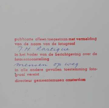 William Klein - 4 zwart/wit foto's uit de wereldtentoonstelling Samen op weg - 1964  kopen? Bied vanaf 25!
