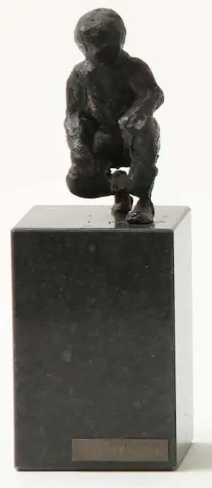 Marijke Cosse - Bronzen sculptuur: Knielend kind kopen? Bied vanaf 125!
