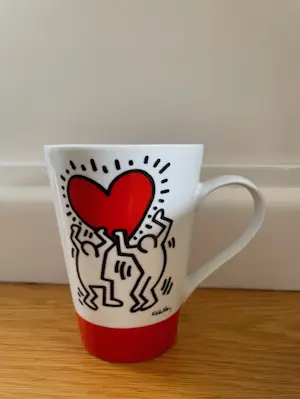 Keith Haring - 3 bekers van Keith Haring kopen? Bied vanaf 30!