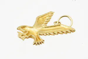 Sierlijke 14 karaats geel-gouden hanger "Adelaar met gespreide vleugels" kopen? Bied vanaf 45!