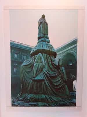 Christo - Wrapped monument to leonardo verkocht voor € 1!