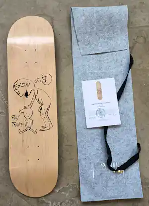 Paul McCarthy - Boy Trump (the Skateroom Edition) incl. CoA verkocht voor € 43!