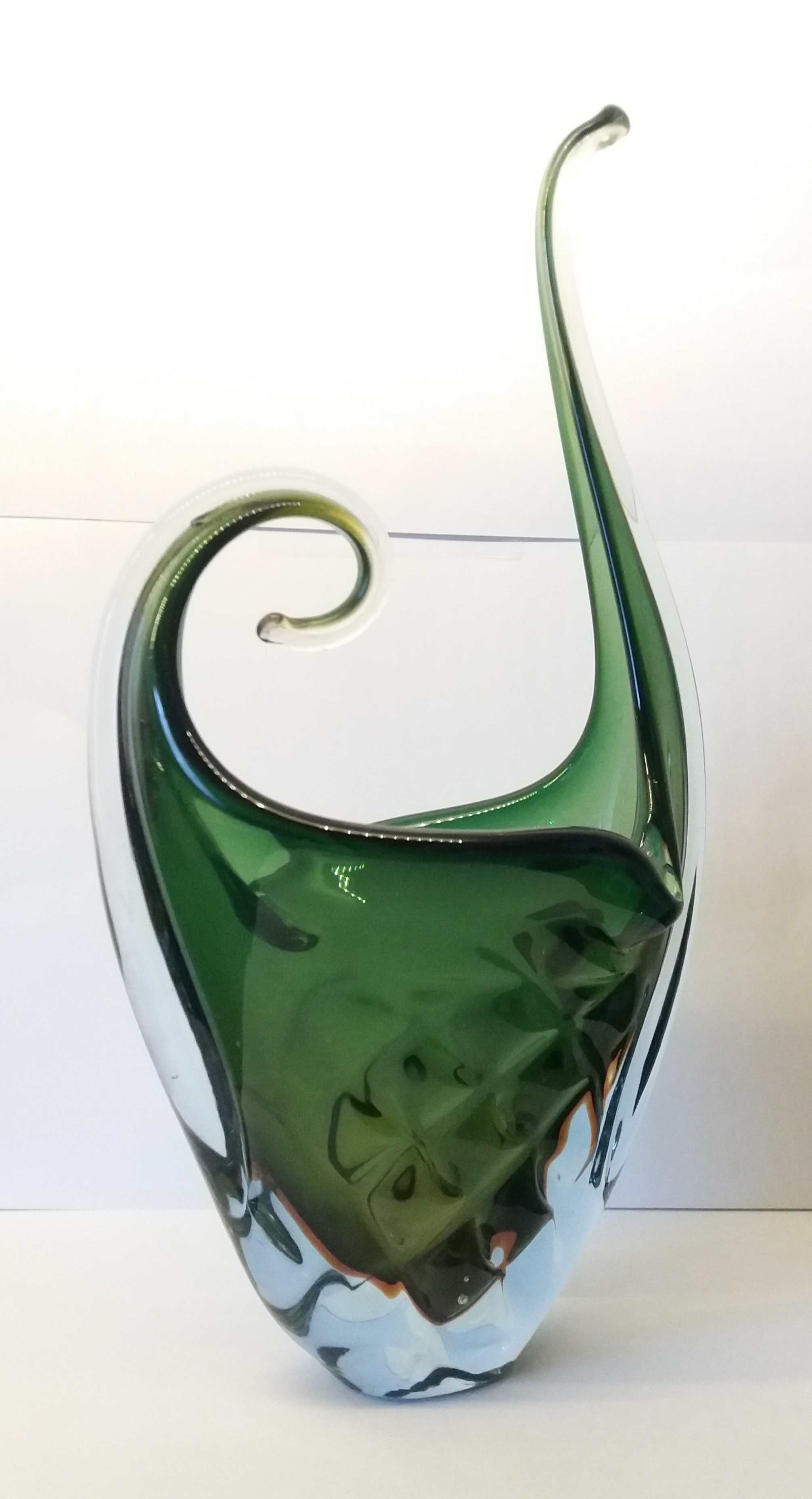 Niet of onleesbaar gesigneerd - Groene Murano Made in italie Glass verkocht voor € 1!