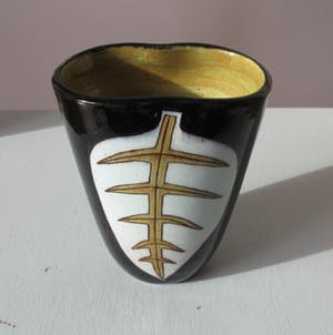 Luzerner Keramik - Vrij gevormd Fifties hand beschilderd vaasje kopen? Bied vanaf 19!