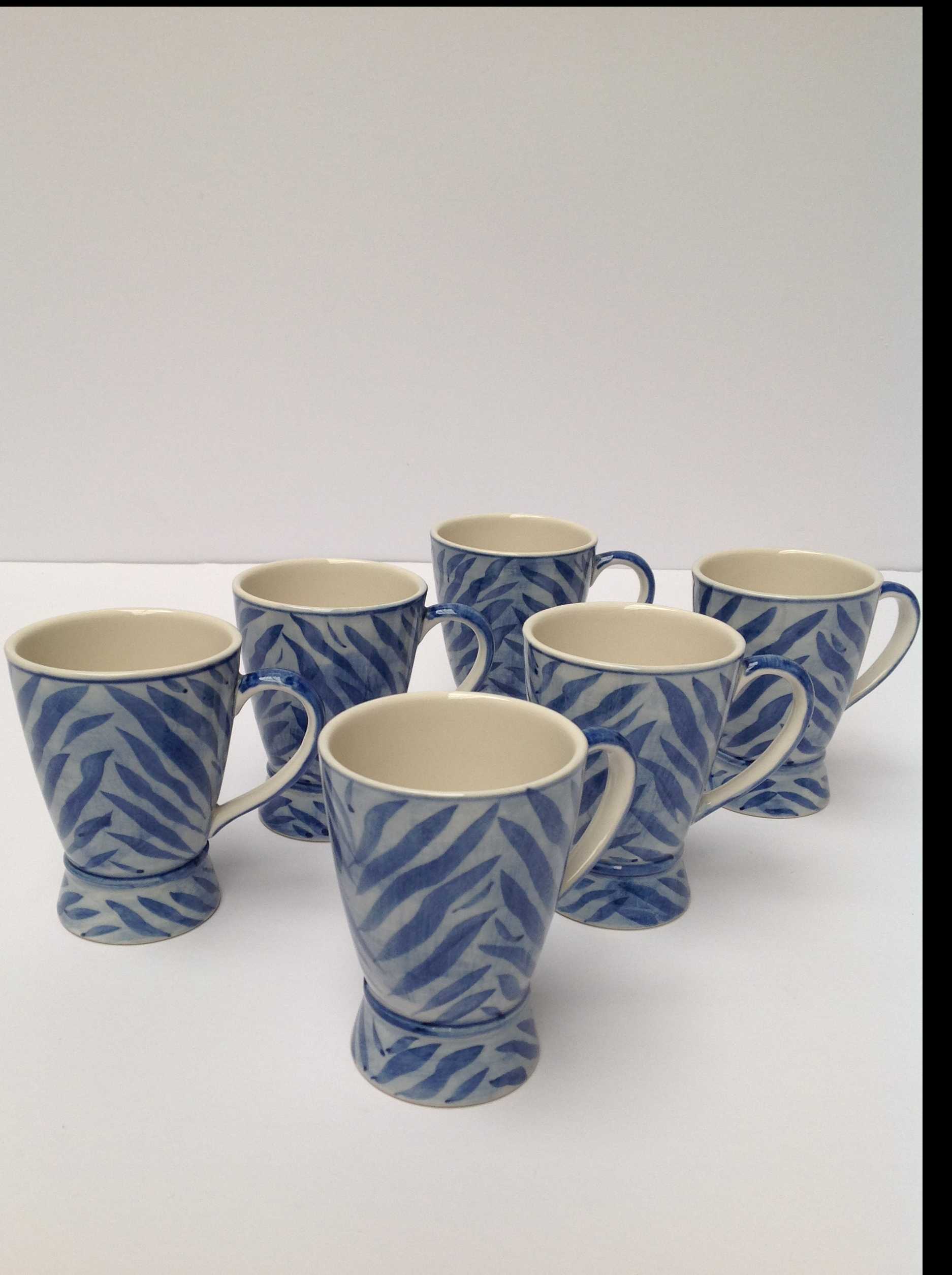 Keramiekfabriek Velsen - 6 Mokken handgeschilderd Delfts Blauw kopen? Bied vanaf 18!