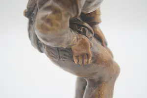 Niet of onleesbaar gesigneerd - Prachtig Rigoletto Beeld Gesigneerd (Gips Gepatineerd) 20e eeuw kopen? Bied vanaf 1!