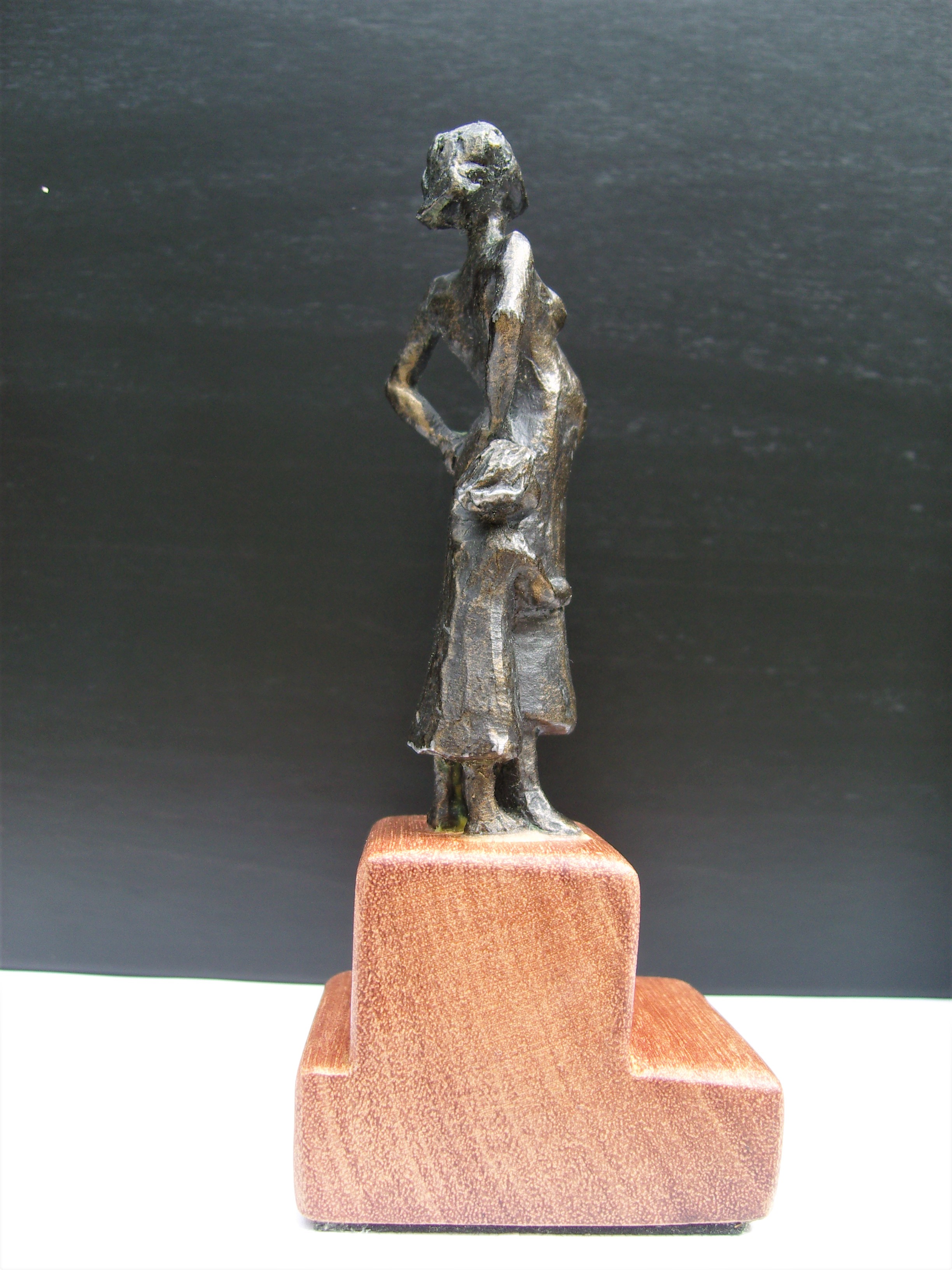 Brons (Onbekend) - Bronzen beeldje van zwangere moeder en haar dochtertje. kopen? Bied vanaf 50!