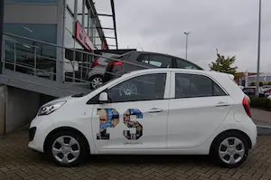 Selwyn Senatori - Kia Picanto Senatori - bewerkte litho op canvas spieraam opl. 200 + XTRA servies kopen? Bied vanaf 350!