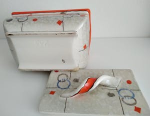 Niet of onleesbaar gesigneerd - Art Deco, keramiek, bewaardoos uit ca 1920 kopen? Bied vanaf 1!