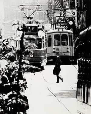 Aart Klein - Amsterdam Leidsestraat, gelatinezilverdruk kopen? Bied vanaf 395!