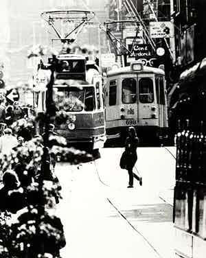 Aart Klein - Amsterdam Leidsestraat, gelatinezilverdruk verkocht voor € 395!