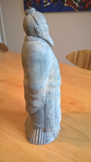 Niet of onleesbaar gesigneerd - "Wijze chinese krijgsheer" (Sun Tsu?) kopen? Bied vanaf 1!