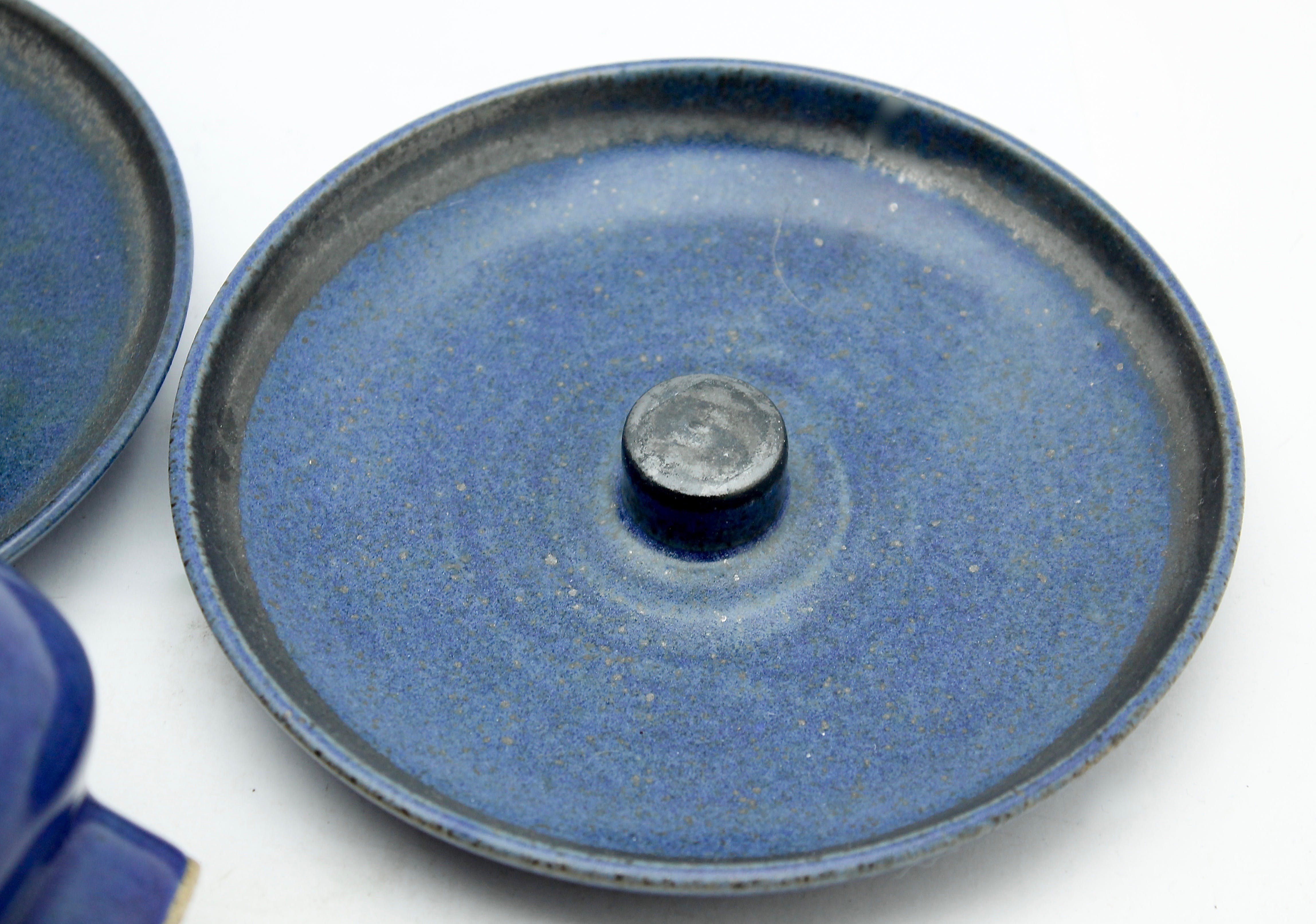 Potterij Zaalberg - Twee bijzondere kop en schotels Nederland | 1960's kopen? Bied vanaf 1!