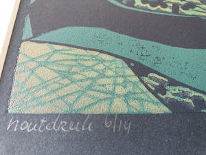 Antje Veldstra - Houtsnede, nieuw ingelijst, no stone unturned kopen? Bied vanaf 60!