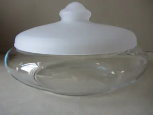 Buy Glasblazerij Leerdam - Jacques Boon - koektrommel en bonbondoos? Bid from 45!