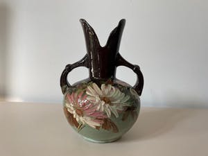 Niet of onleesbaar gesigneerd - Art Nouveau majolica vaas kopen? Bied vanaf 1!