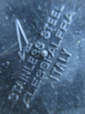 Alessi - Een peper en zoutvaatje, een melk-kannetje en een suikerpotje van Alessi kopen? Bied vanaf 12!