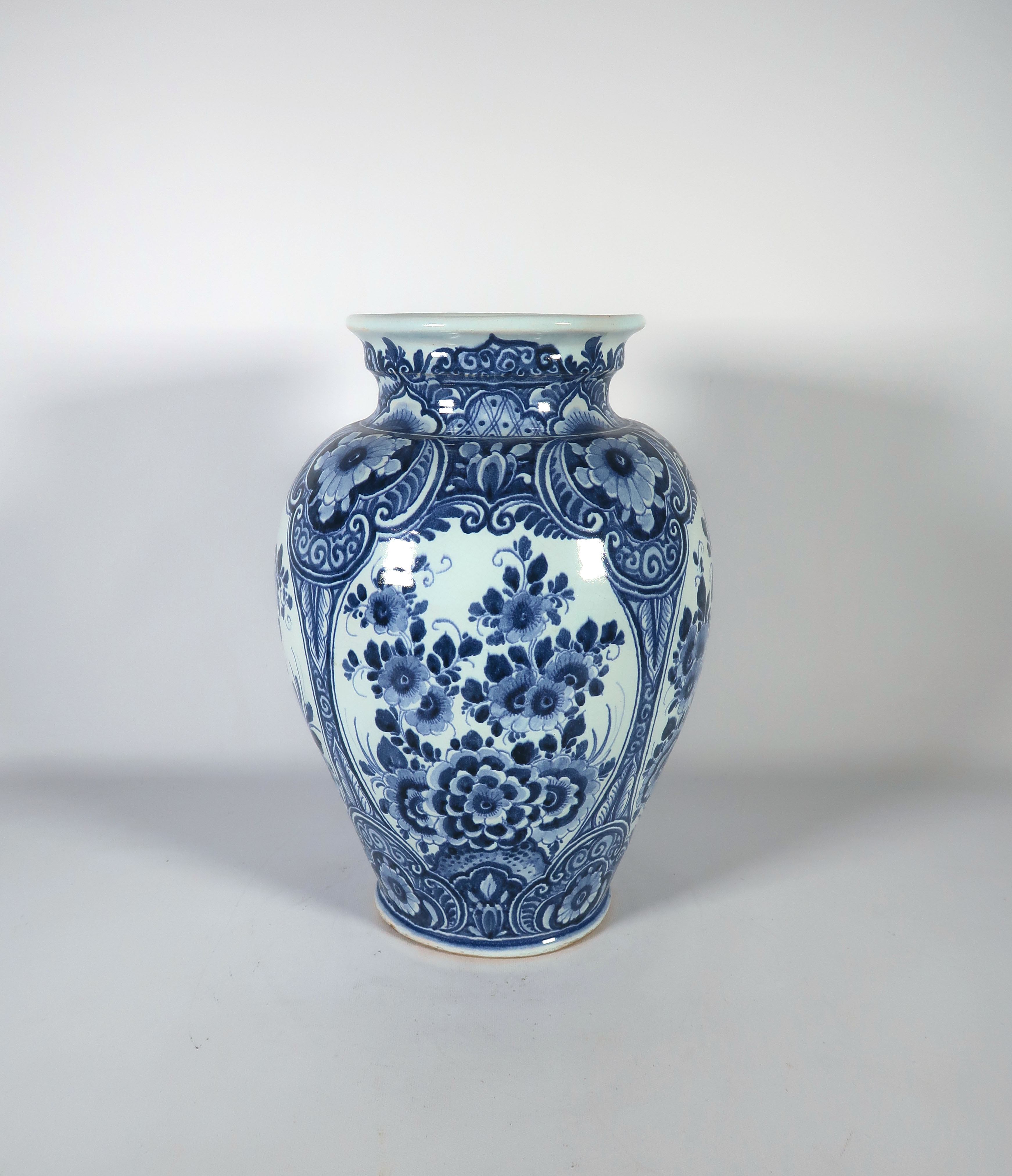Potterie Oud Delft - Aardewerk, Vaas kopen? Bied vanaf 20!