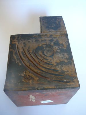 Niet of onleesbaar gesigneerd - Gestapelde kubussen -chamotte klei- kopen? Bied vanaf 10!