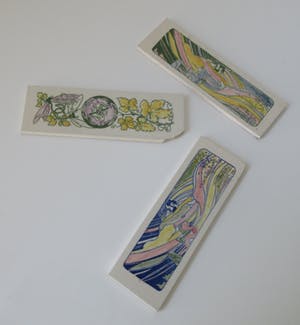 Niet of onleesbaar gesigneerd - Drie Jugendstil siertegels kopen? Bied vanaf 1!