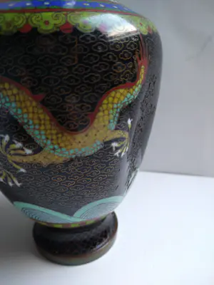 Niet of onleesbaar gesigneerd - Cloissonné schaal en vaas kopen? Bied vanaf 1!