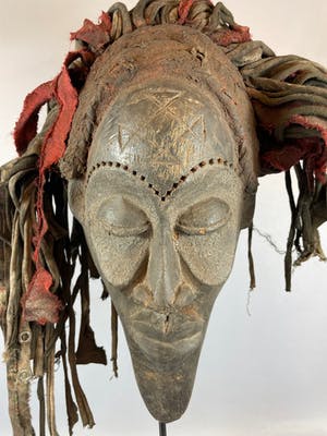 Chokwe - 220303 African mask from the Chokwe - Angola. kopen? Bied vanaf 45!