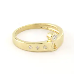 Buy 14k geelgouden ring met briljant geslepen diamant tot. 0.05ct – F/G - VS/SI? Bid from 240!
