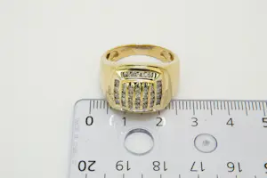 17 - Vintage 18krt geelgouden heren carré of cluster ring met 0.75ct diamant kopen? Bied vanaf 750!