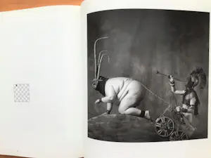 Erwin Olaf - CHESS MEN - 1e Druk - 1988 - Amsterdam - Paperback - ALS NIEUW kopen? Bied vanaf 75!